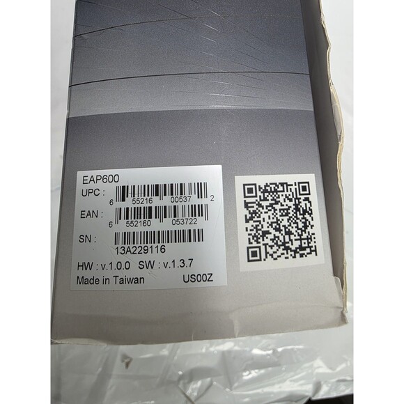 EnGenius EAP600 Wireless-N Long-Range Ceiling Mount Dual-Band Access - Picture 10 of 10